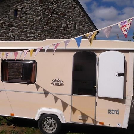 Bretagne Chambre D'Hotes Suite 53M2 Et Caravane Vintage Avec Cuisine Et Salle De Bains Privees Brittany B&B 53M2 Suite And Vintage Caravan Glamping With Private Kitchen And Bathroom Pleumeur-Gautier Eksteriør billede