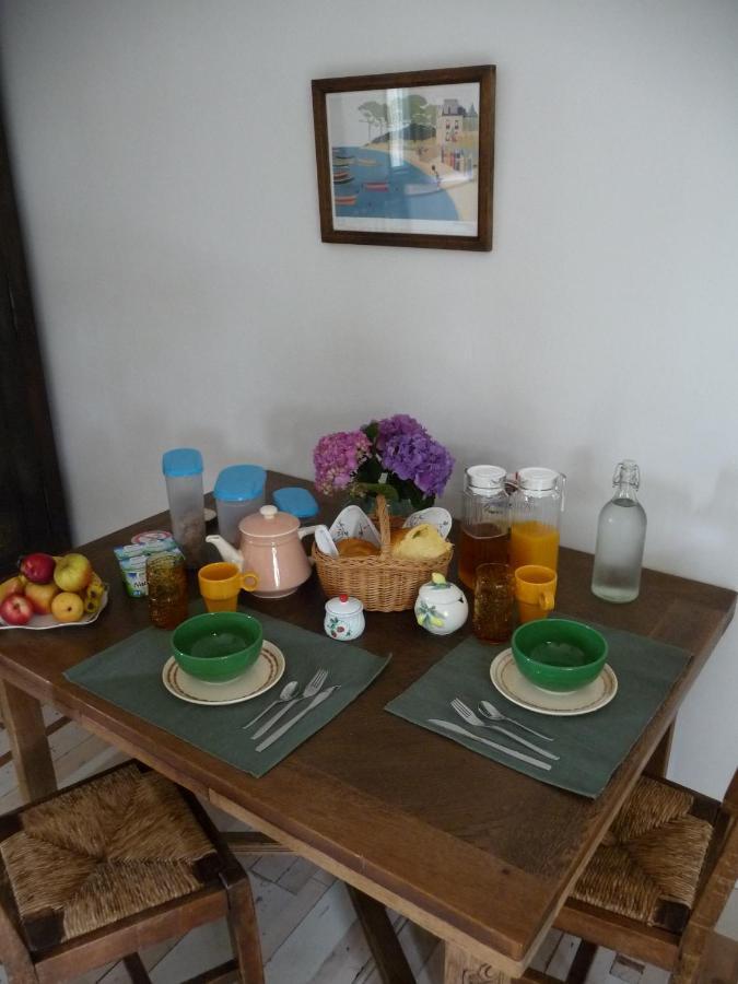 Bretagne Chambre D'Hotes Suite 53M2 Et Caravane Vintage Avec Cuisine Et Salle De Bains Privees Brittany B&B 53M2 Suite And Vintage Caravan Glamping With Private Kitchen And Bathroom Pleumeur-Gautier Eksteriør billede